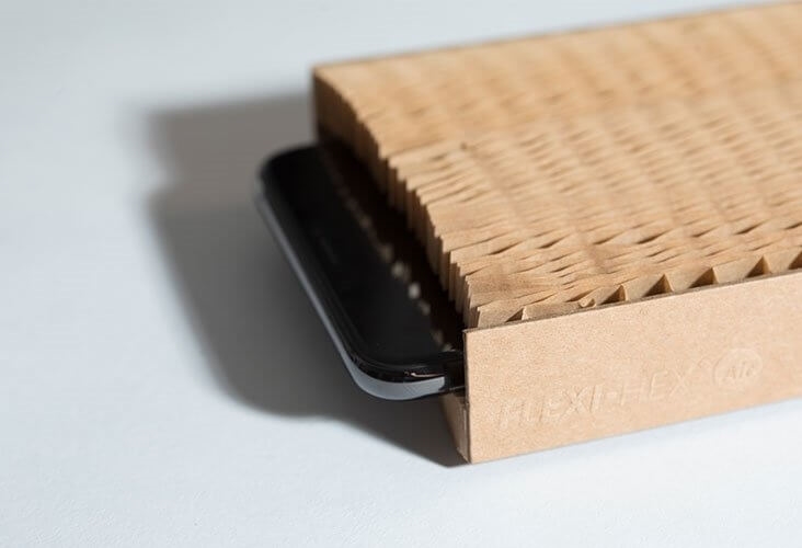 Image of 25 x 350mm Flexi-Hex® Air Sleeves - Kraft - 100 Sleeves