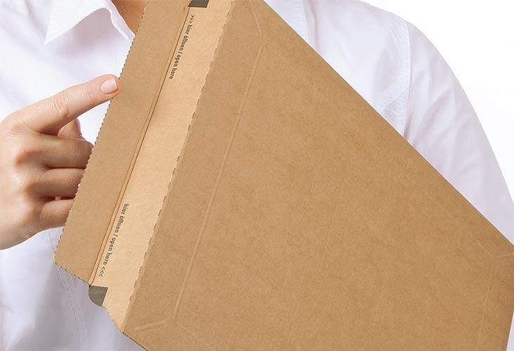 235 x 340 x 72mm - CP 010.84 Colompac Corrugated Envelopes Image 4