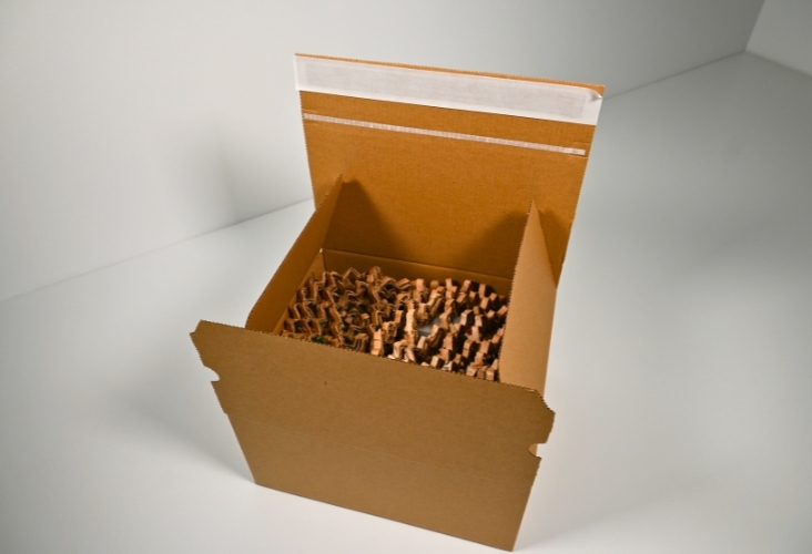 Ecommerce Postal Box - 260 x 220 x 130mm image