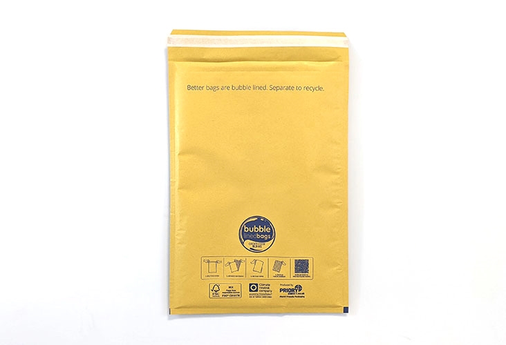 300 x 445mm - Size 6 Bubble Lined Bags - Gold
