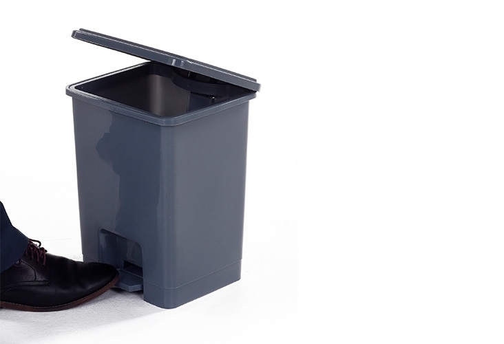 Pedal Recycling Bins - 15L Image 3