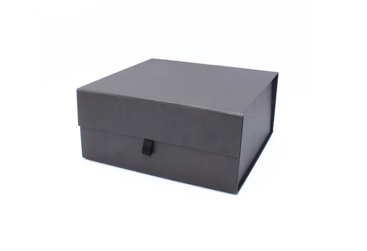Black Magnetic Gift Boxes - 250 x 250 x 120mm Image 4